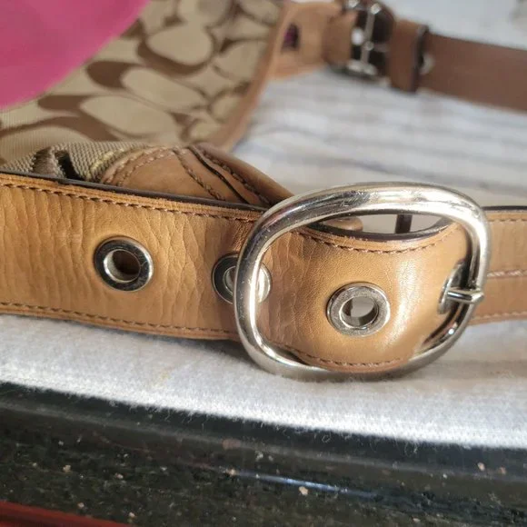 Coach Signature Rugby Stripe - Picture 13 of 16